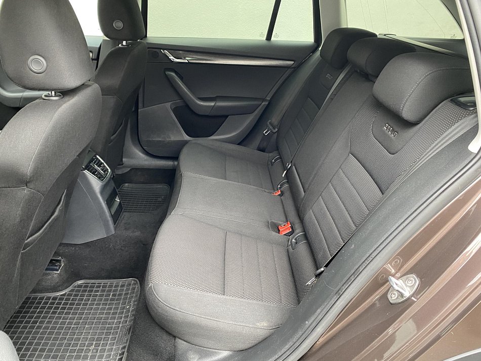 Škoda Octavia III 2.0 TDi Scout 4x4