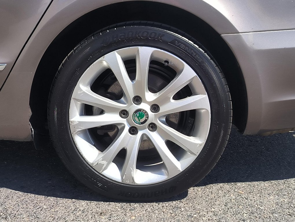 Škoda Superb II 2.0 TDi 