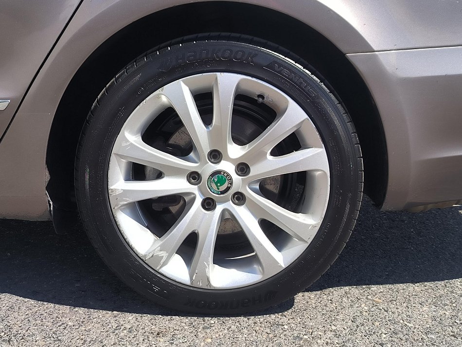 Škoda Superb II 2.0 TDi 