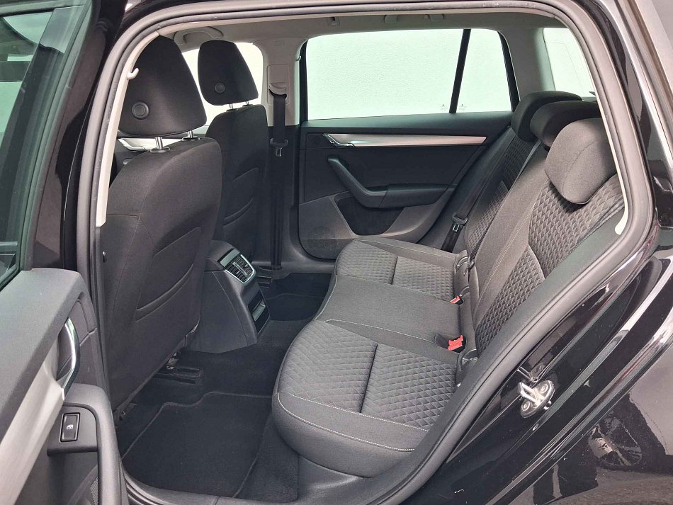 Škoda Octavia III 2.0 TDi Drive