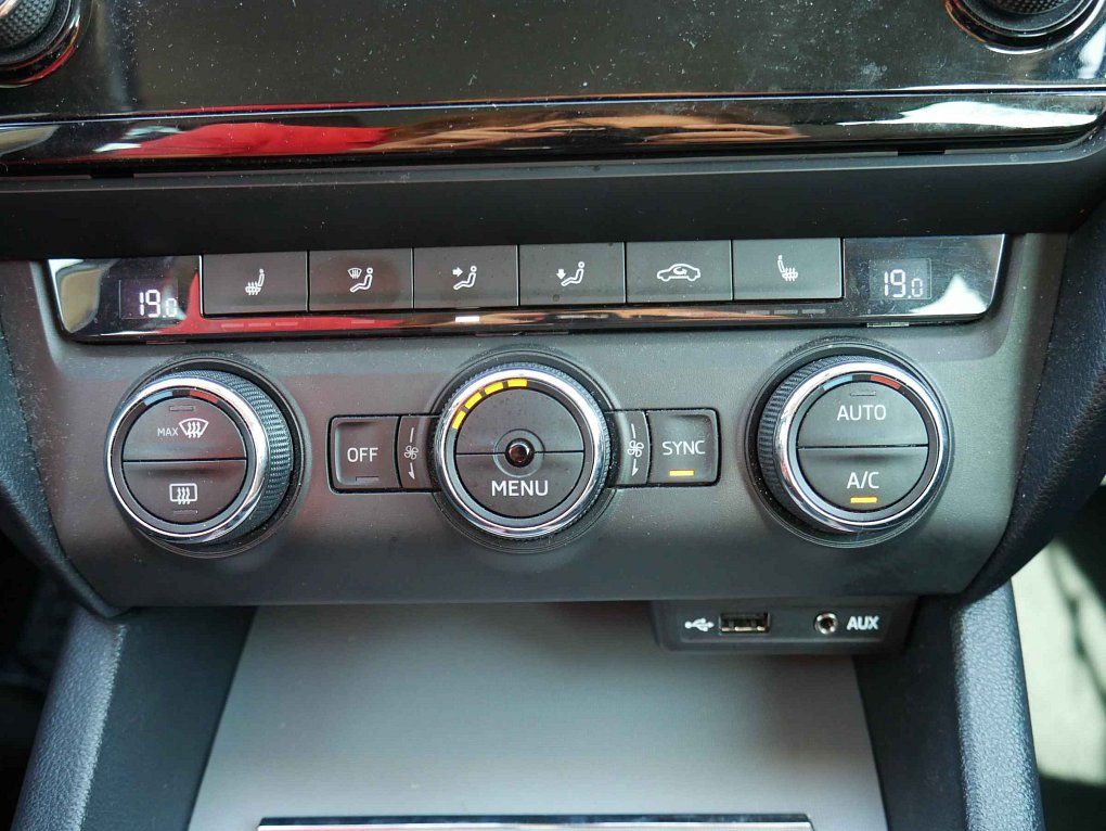 Škoda Octavia III 2.0TDi Ambition DSG