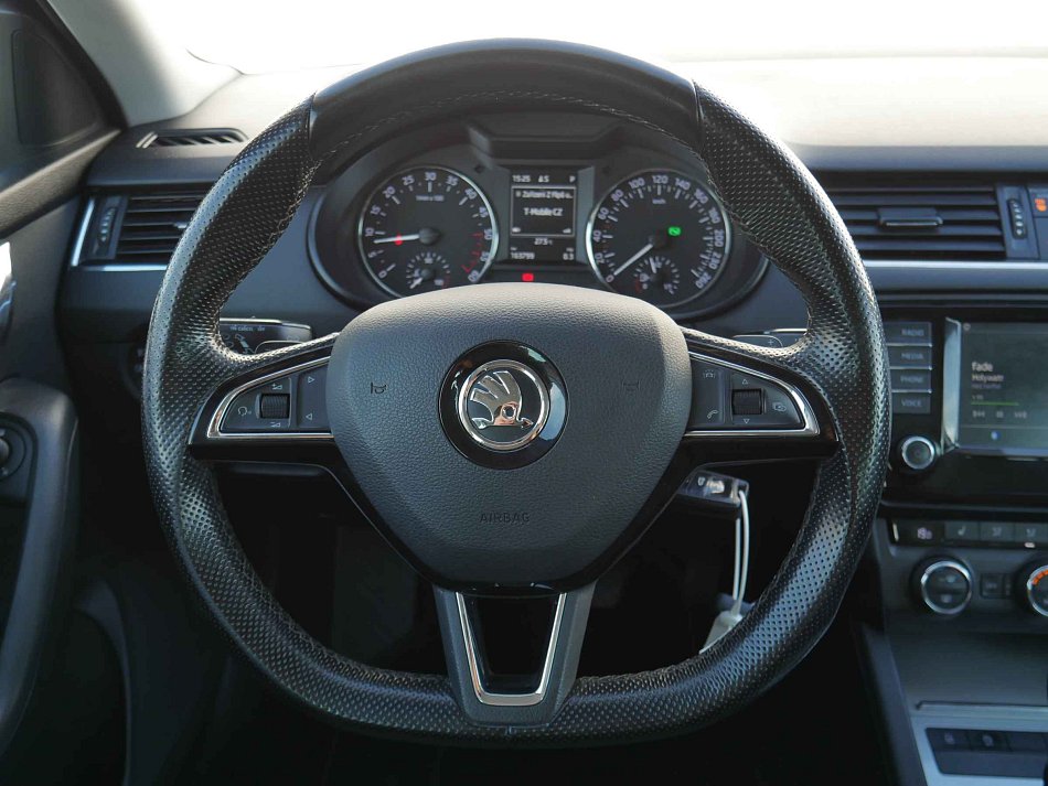 Škoda Octavia III 2.0TDi Ambition DSG