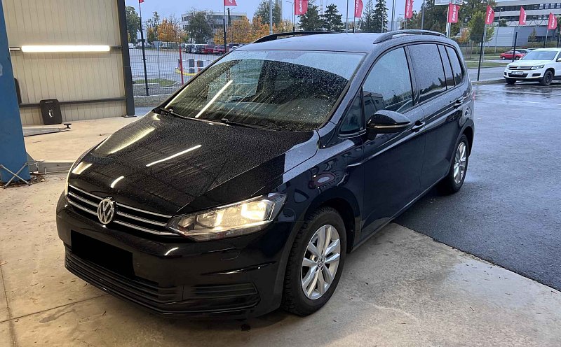Volkswagen Touran 2.0 TDi 