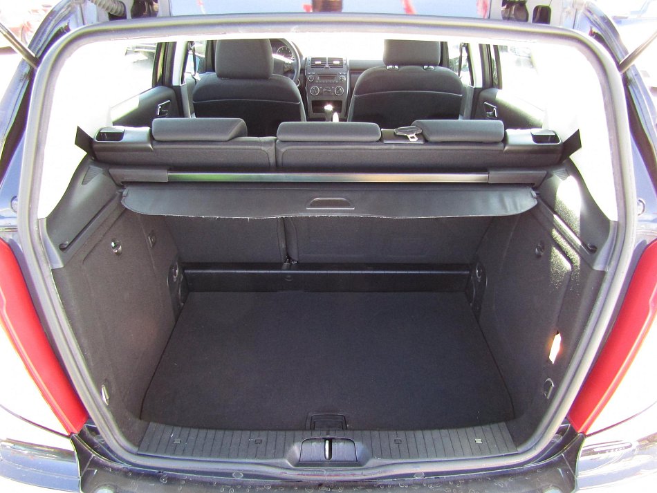 Mercedes-Benz Třída A 1.5i  150