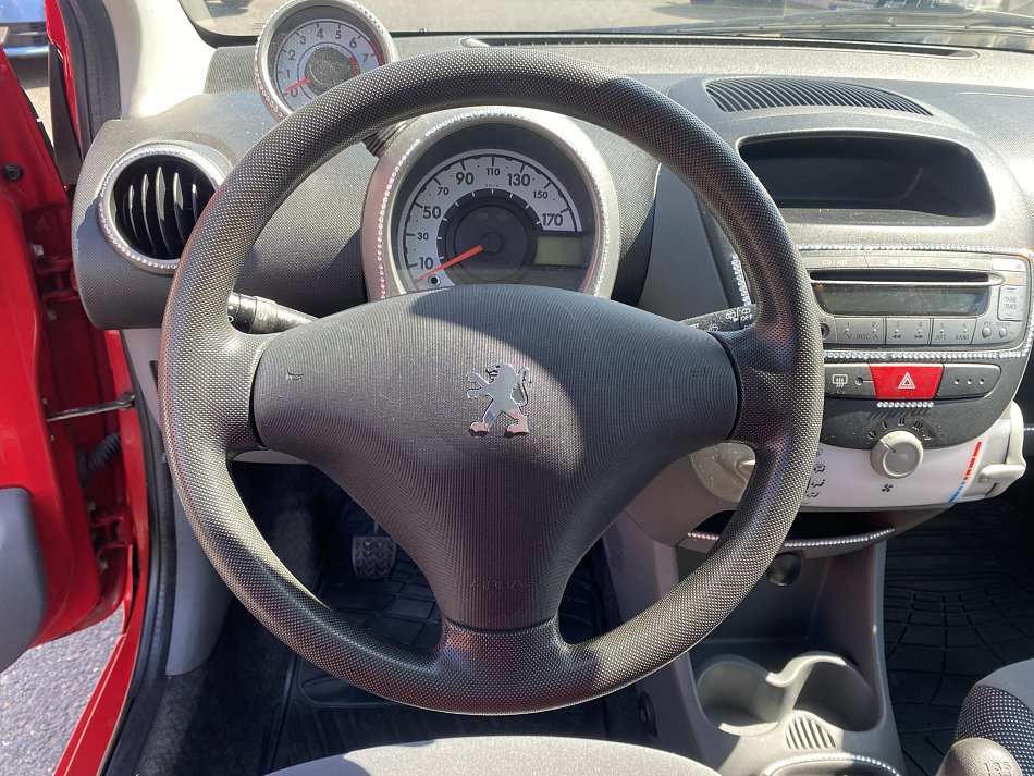 Peugeot 107 1.0i 