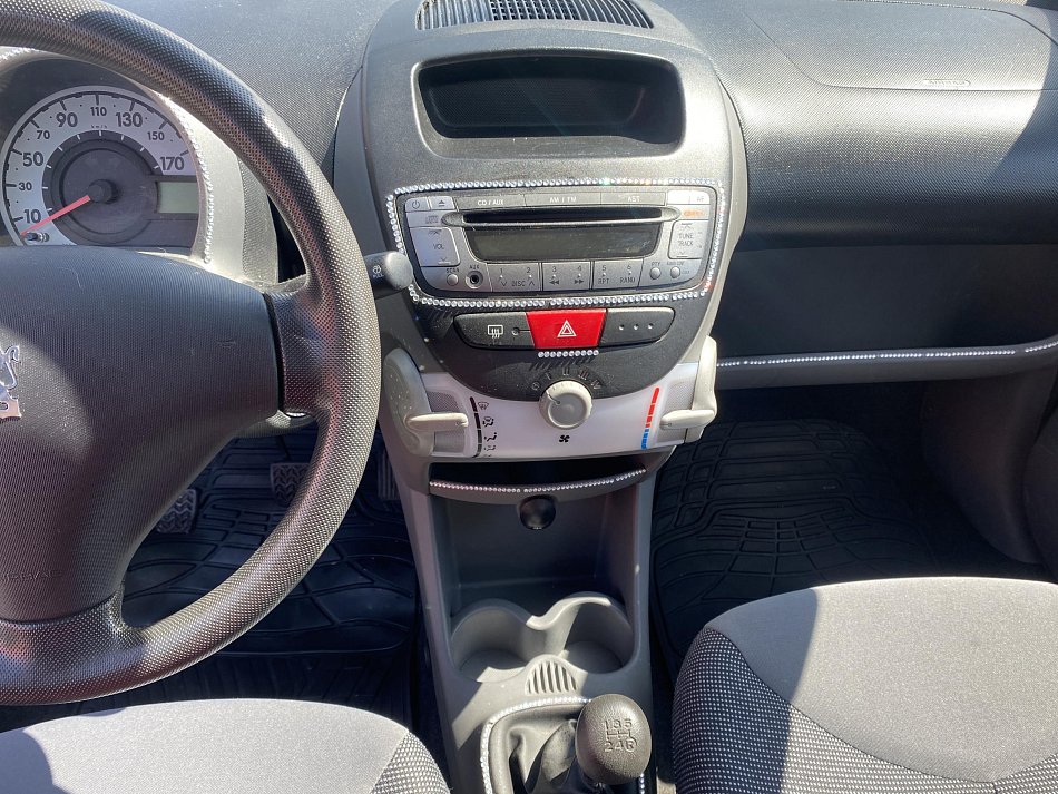 Peugeot 107 1.0i 