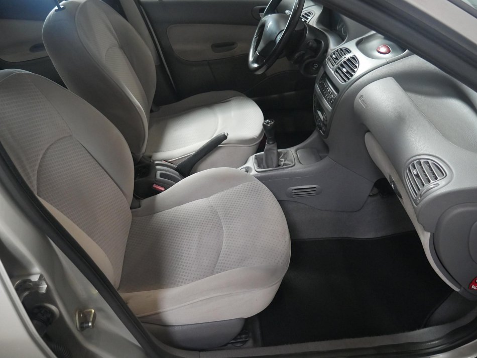 Peugeot 206 1.4i 