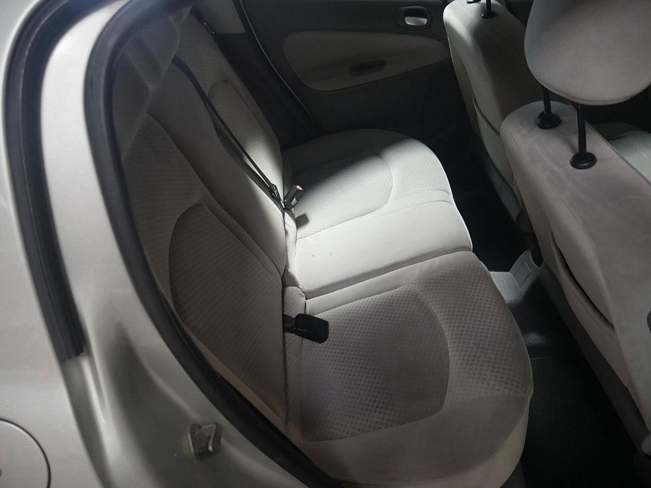 Peugeot 206 1.4i 