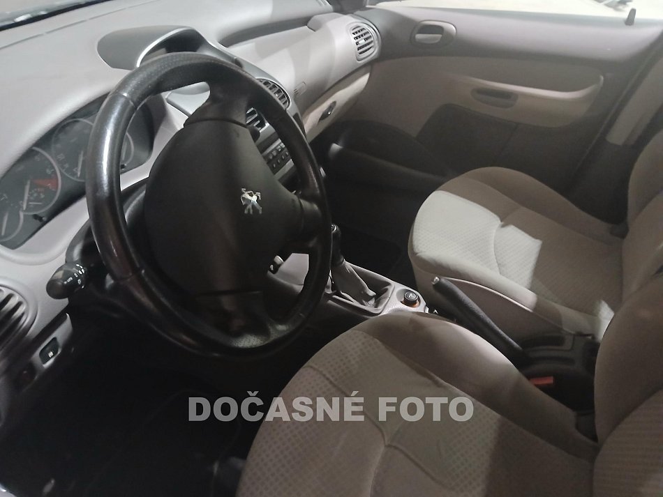 Peugeot 206 1.4i 