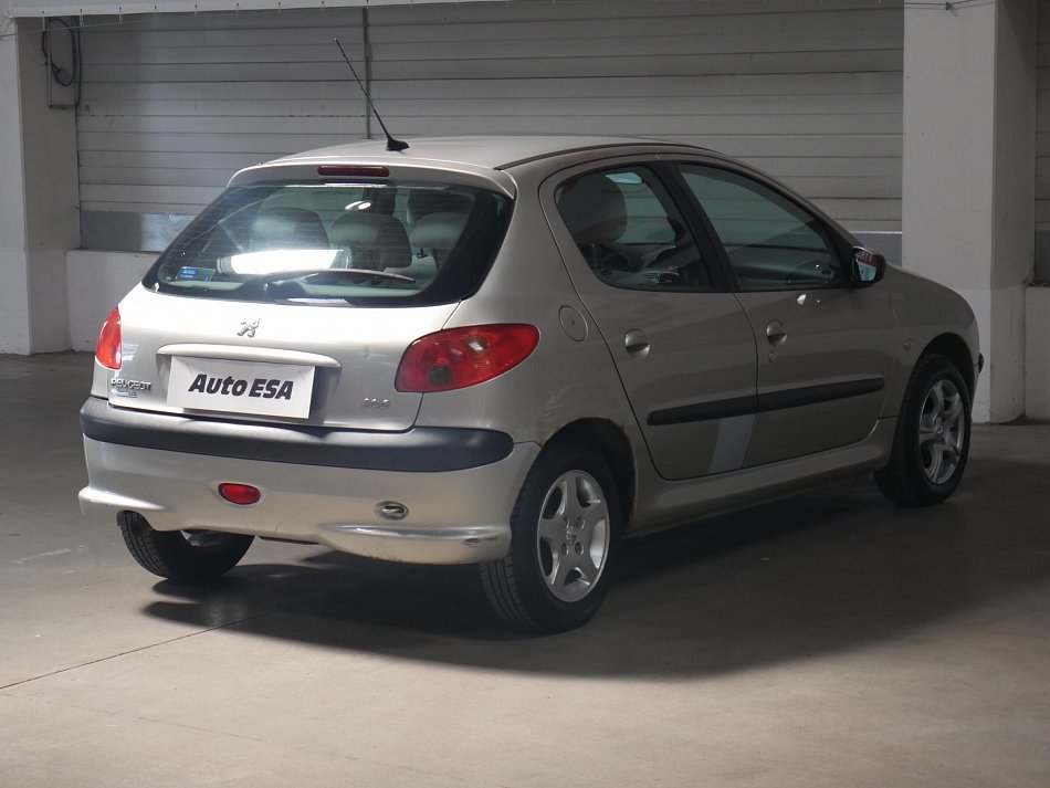 Peugeot 206 1.4i 