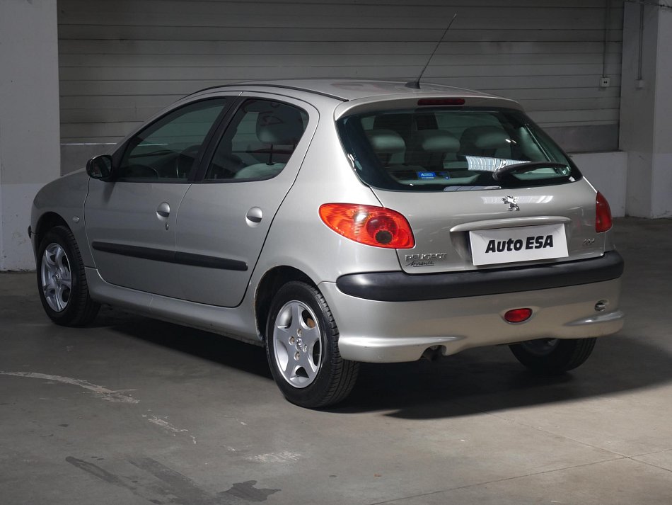 Peugeot 206 1.4i 