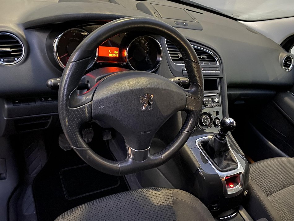 Peugeot 5008 2.0 HDi 