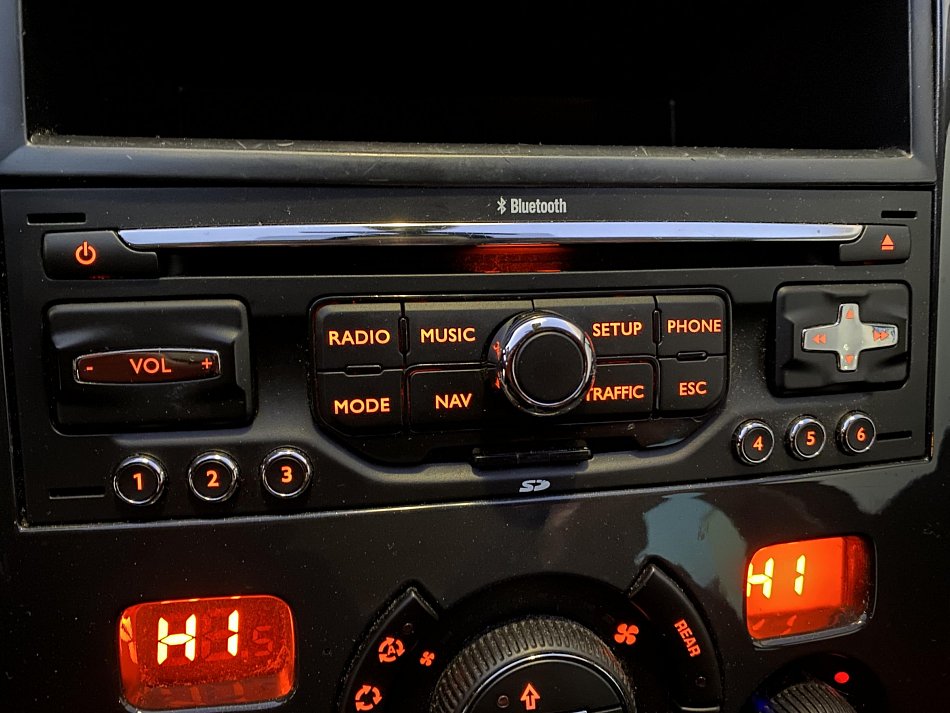 Peugeot 5008 2.0 HDi 