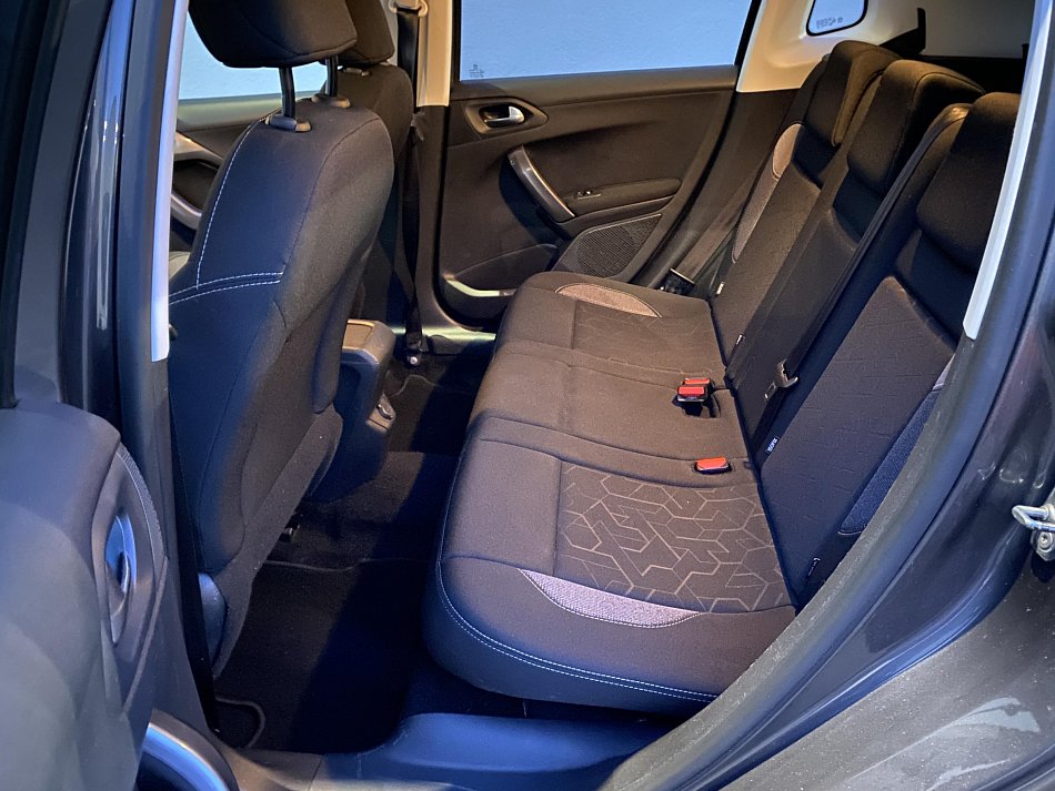 Peugeot 2008 1.2PT Style