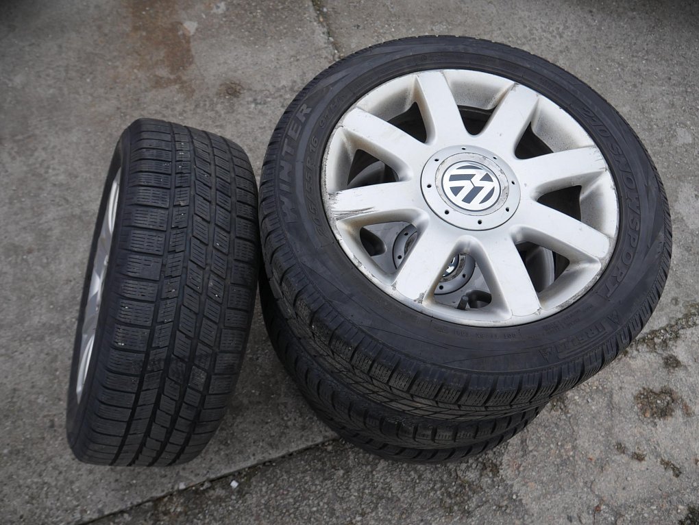 Volkswagen Golf 1.6 i 