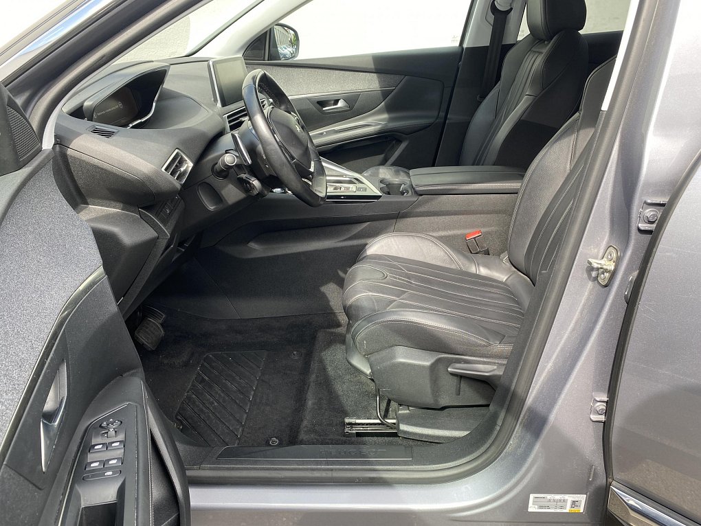 Peugeot 3008 1.2PT Allure