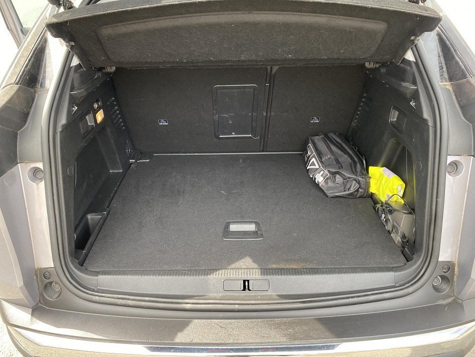 Peugeot 3008 1.2PT Allure