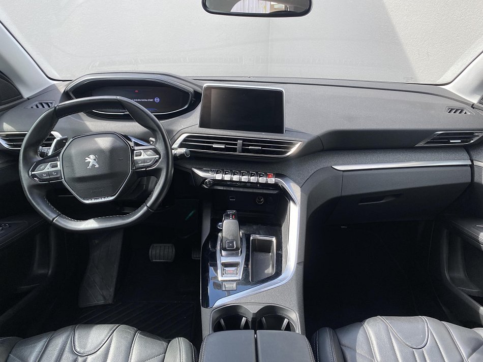 Peugeot 3008 1.2PT Allure