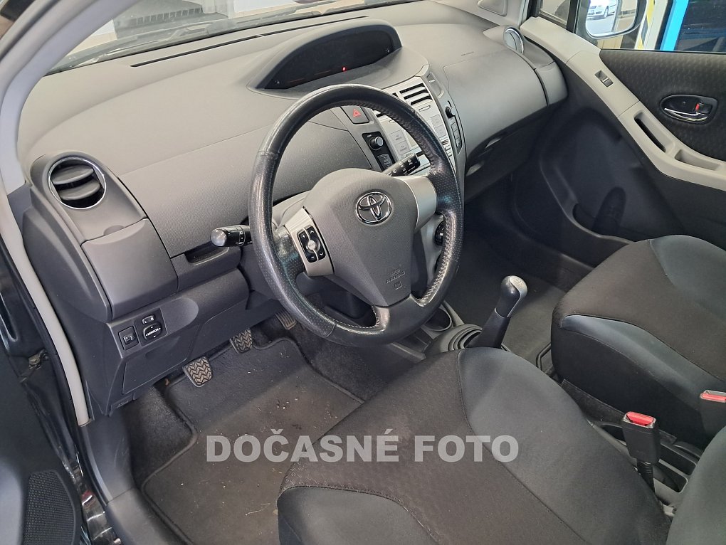 Toyota Yaris 1.8i 
