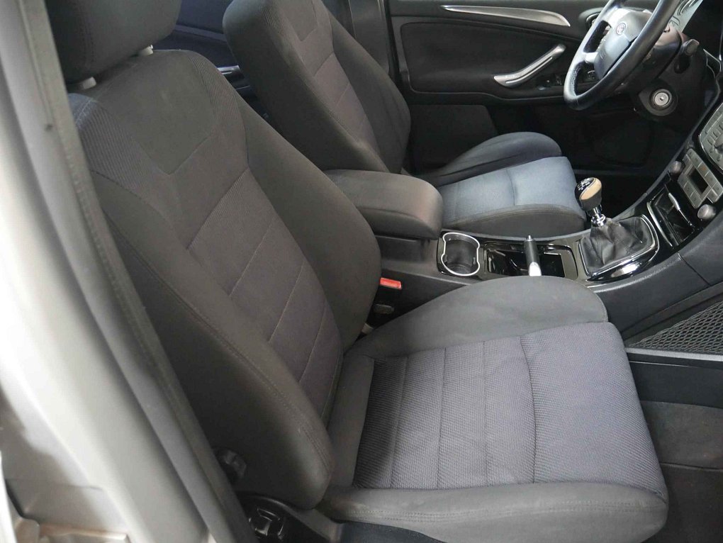 Ford S-MAX 2.0TDCi  7Míst