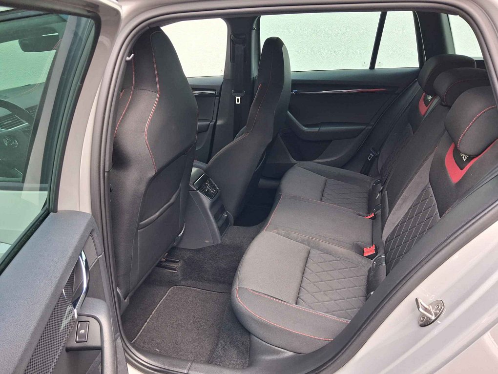 Škoda Octavia III 2.0 TSi RS245