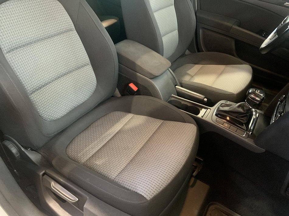 Škoda Superb II 2.0 TDi Ambition