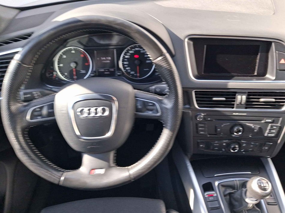 Audi Q5 2.0 TDi S-line quattro