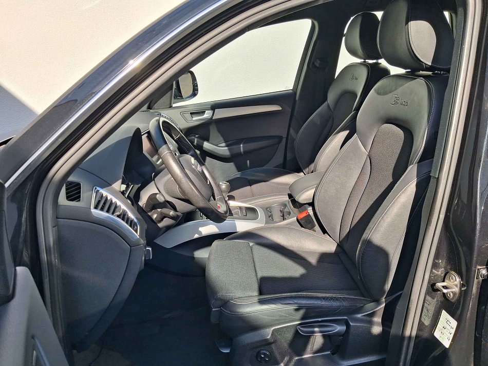 Audi Q5 2.0 TDi S-line quattro