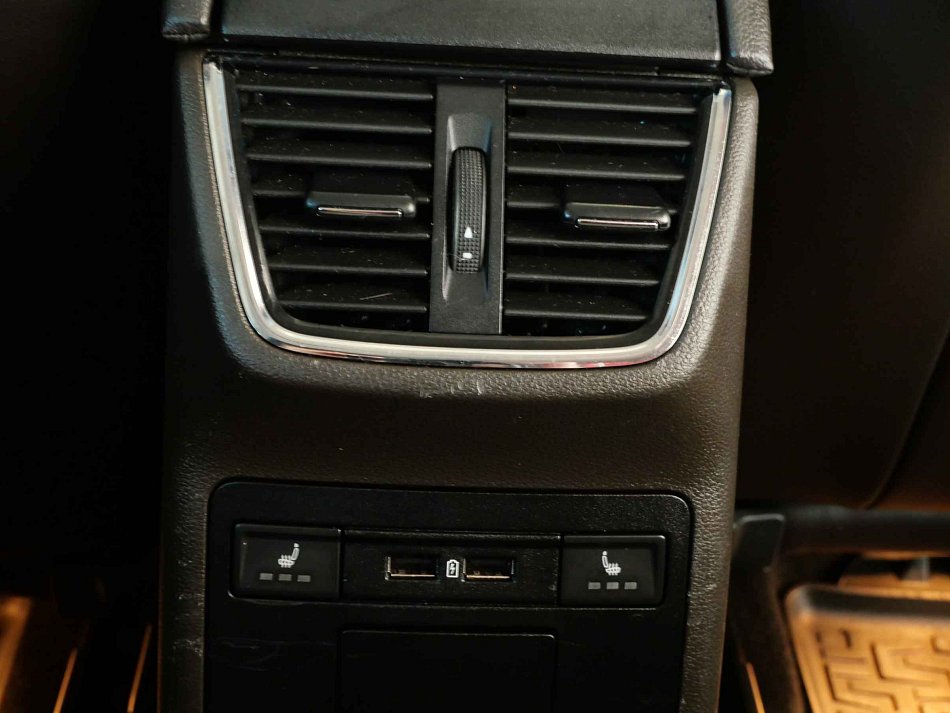 Škoda Octavia III 2.0 TDi  4x4