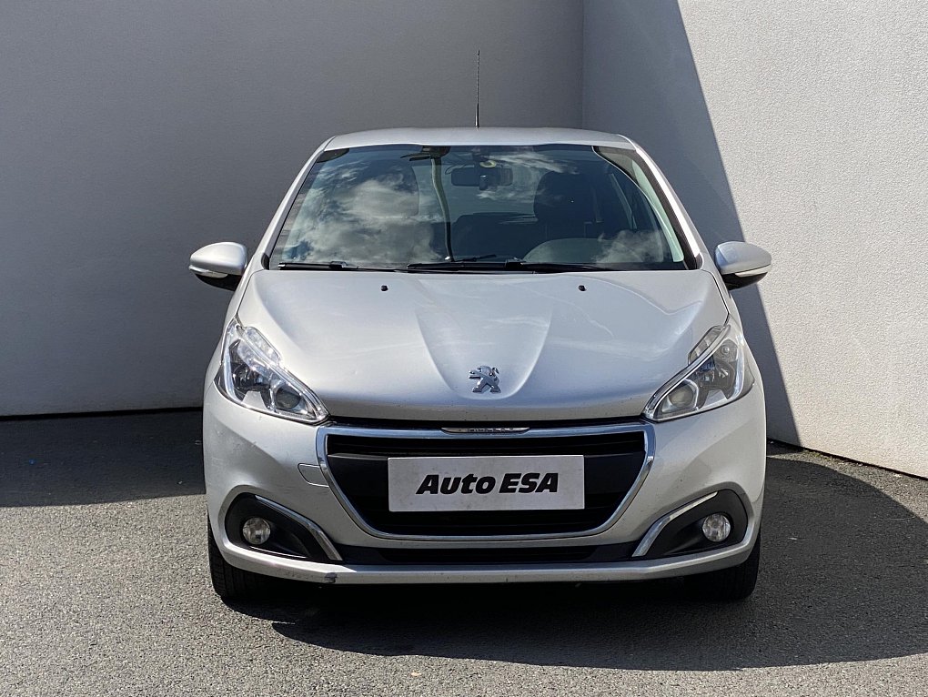 Peugeot 208 1.2PT 