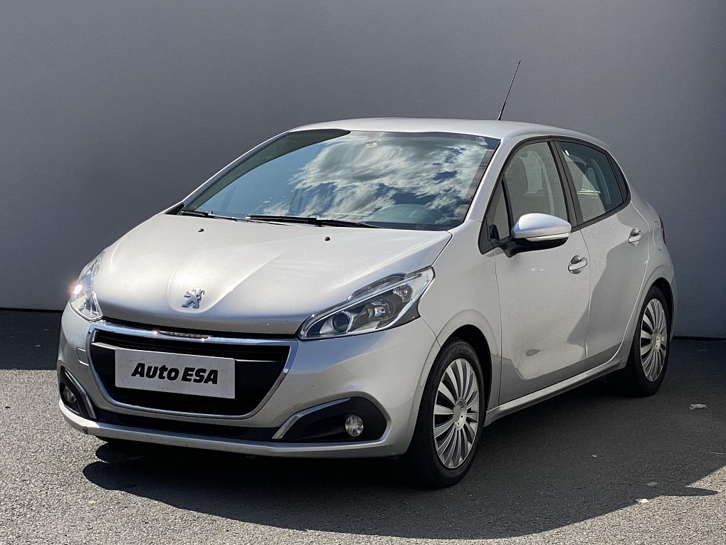 Peugeot 208 1.2PT 