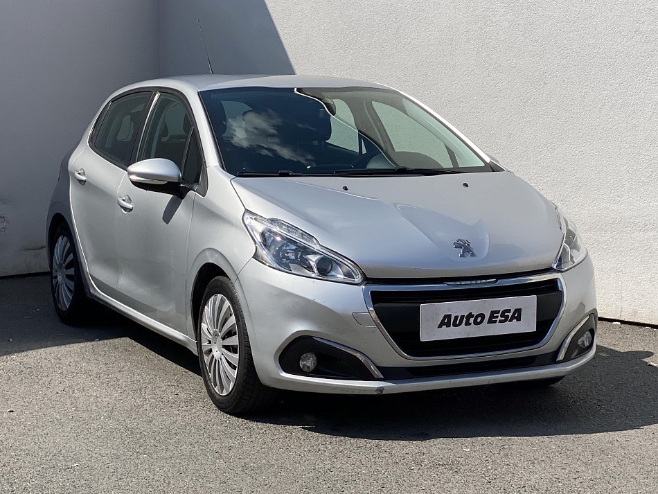 Peugeot 208 1.2 