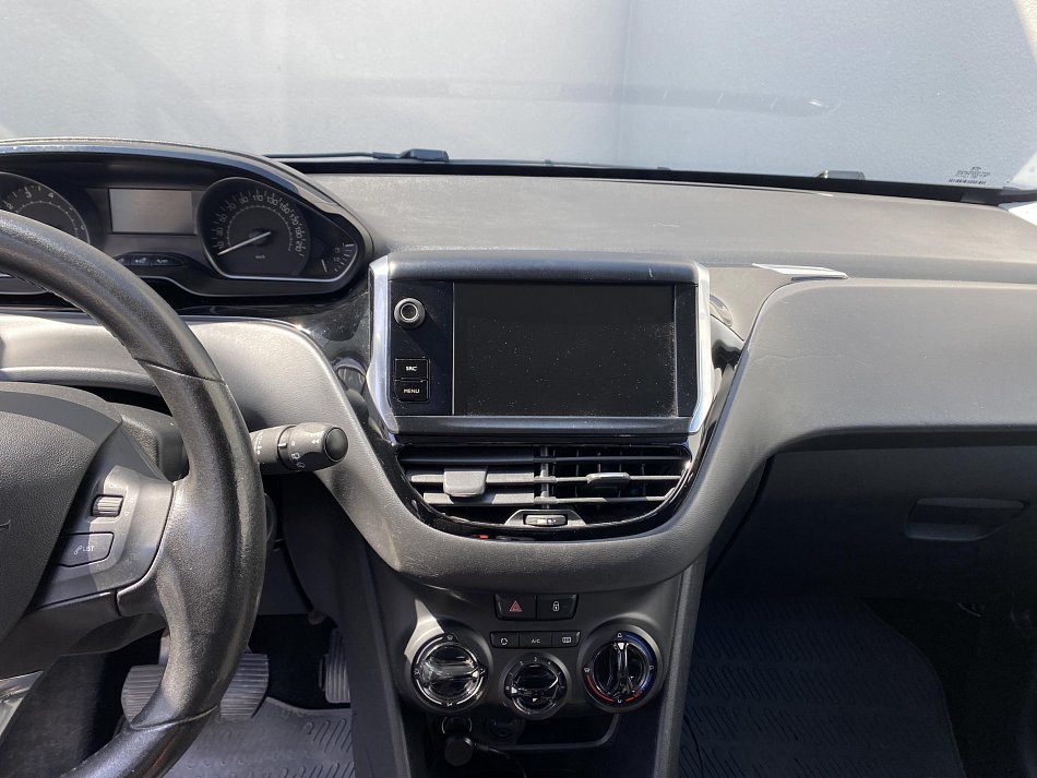 Peugeot 208 1.2 