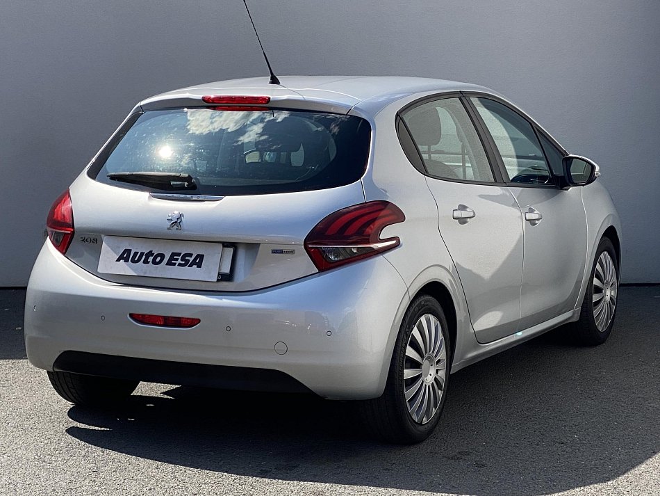 Peugeot 208 1.2 
