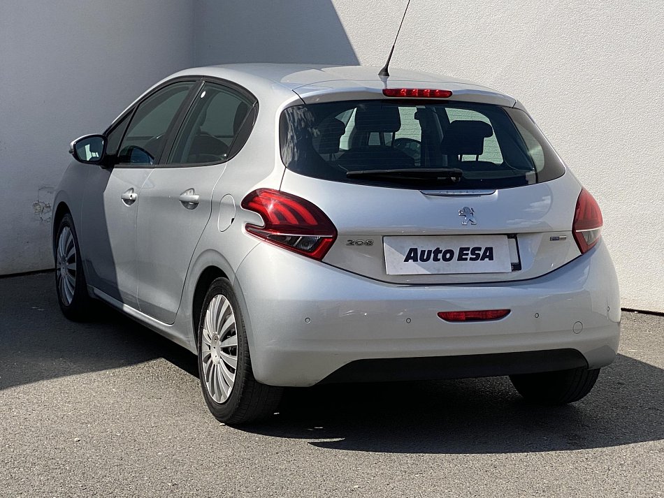 Peugeot 208 1.2 