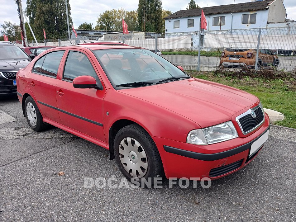 Škoda Octavia 1.6 i 