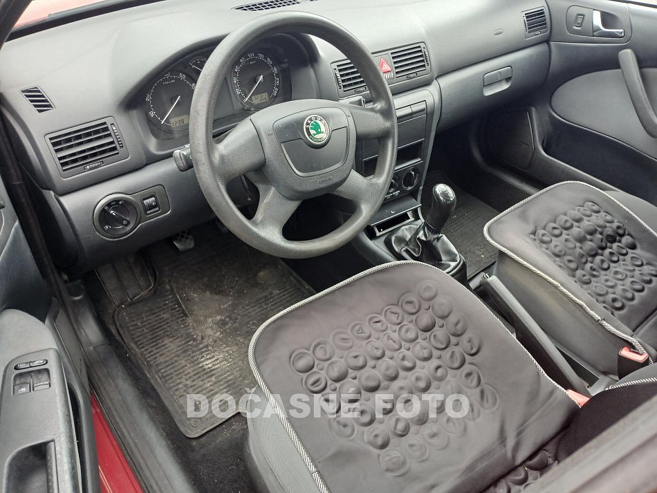 Škoda Octavia 1.6 i 