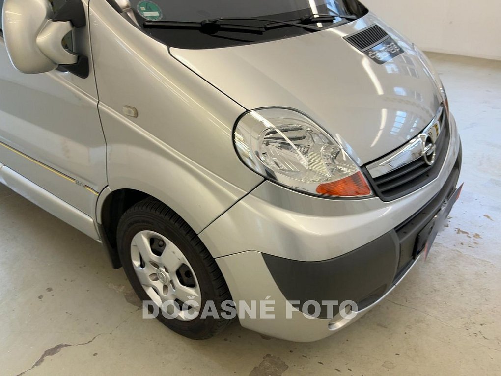 Opel Vivaro 2.5CDTi Cosmo WESTFALIA