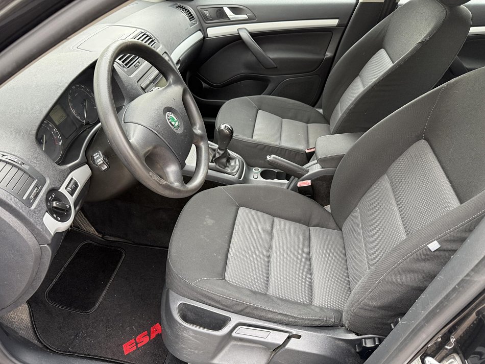 Škoda Octavia II 1.6 MPi 