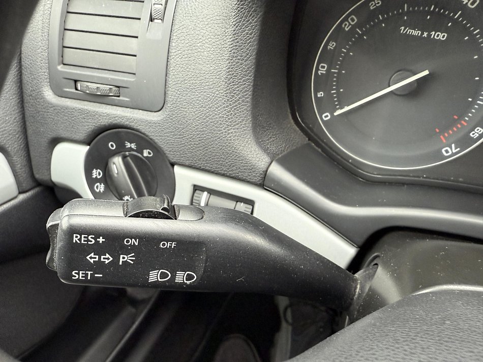 Škoda Octavia II 1.6 MPi 