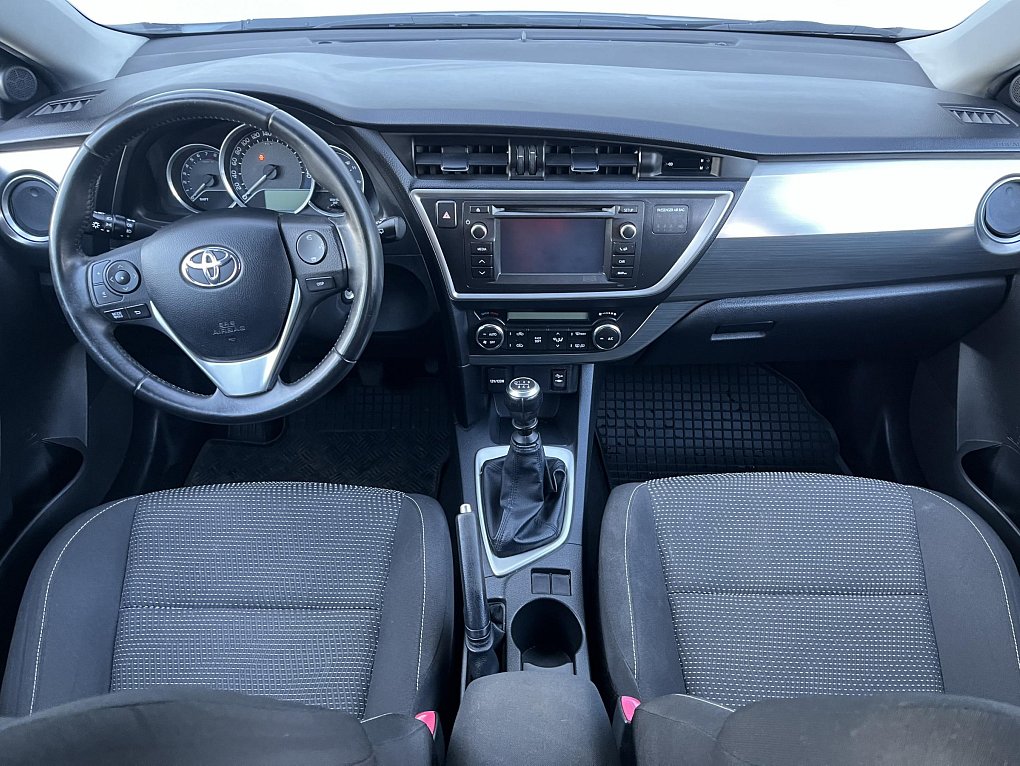 Toyota Auris 1.6 VVTi 