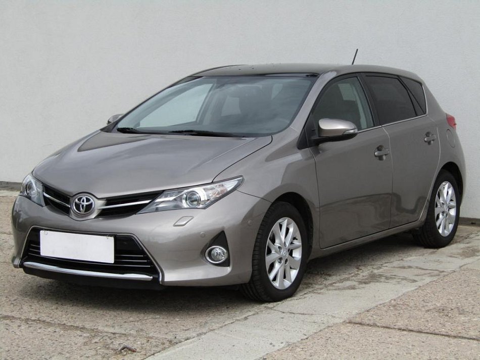 Toyota Auris 1.6 VVTi 