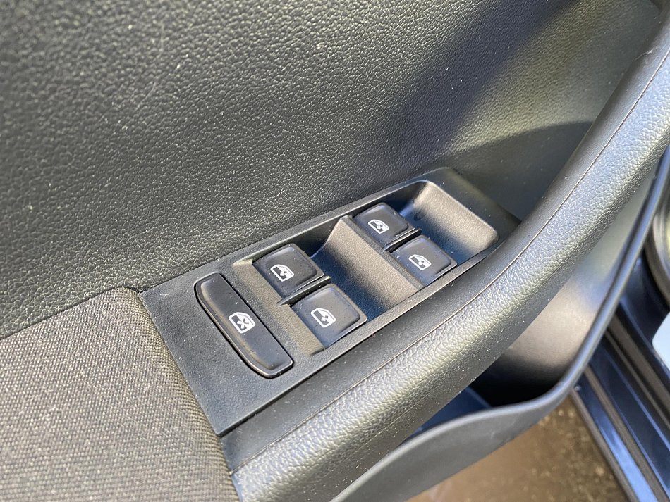 Škoda Fabia III 1.0 MPi Joy