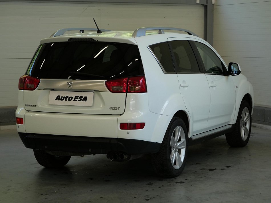 Peugeot 4007 2.2d  4x4, 7míst