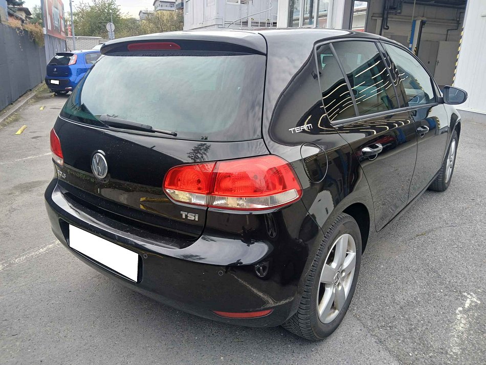 Volkswagen Golf 1.2TSI 