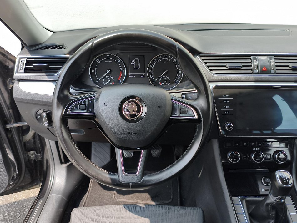 Škoda Superb III 2.0 TDi Ambition