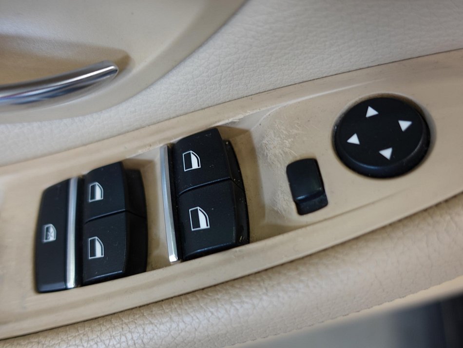 BMW Řada 5 2.0d  520D xDrive