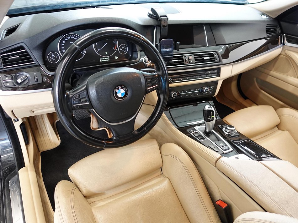 BMW Řada 5 2.0d  520D xDrive