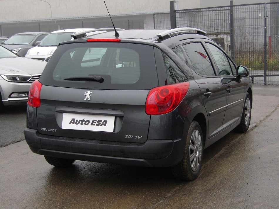 Peugeot 207 1.4i 