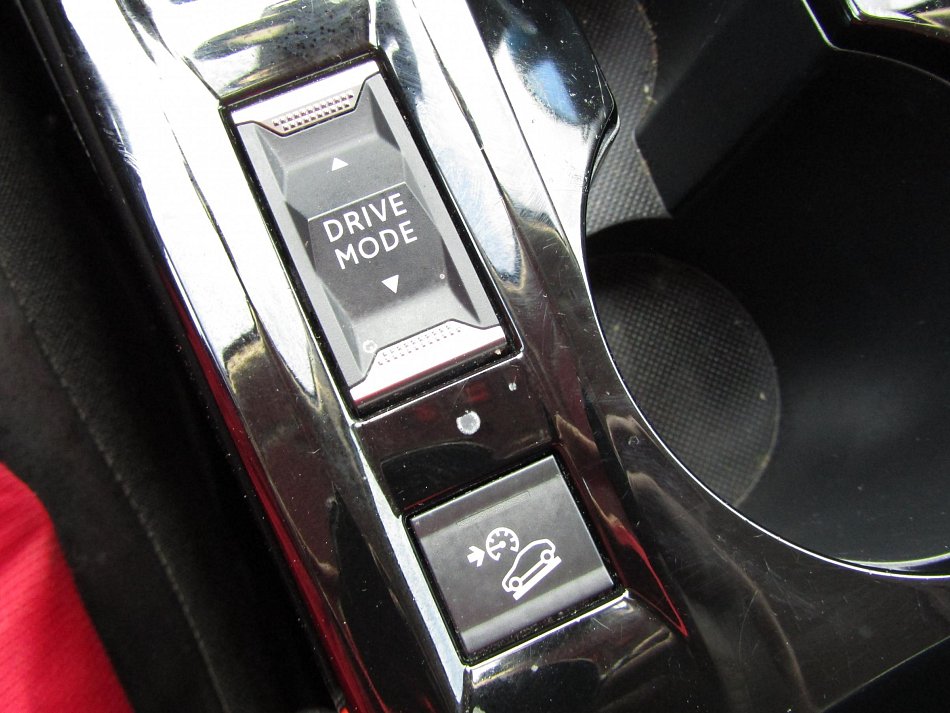 Peugeot 2008 1.5 HDi 